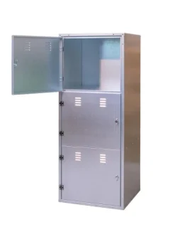 Armoire de consigne pour sellerie