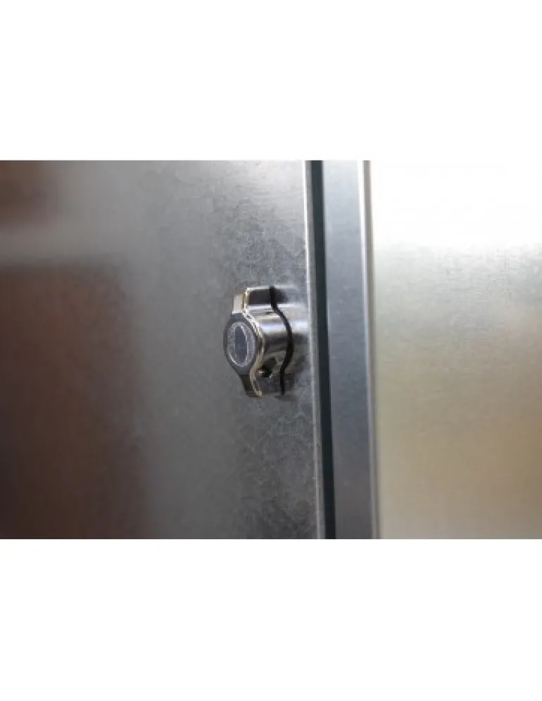 Armoire de consigne pour sellerie