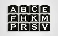 Jeu de lettres de dressage sur panneaux