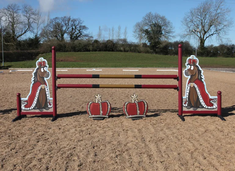 Obstacle Complet Emily Cole - Yard Royalty